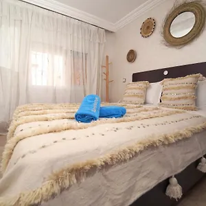  Bed & Breakfast Waves Hunter Surf House